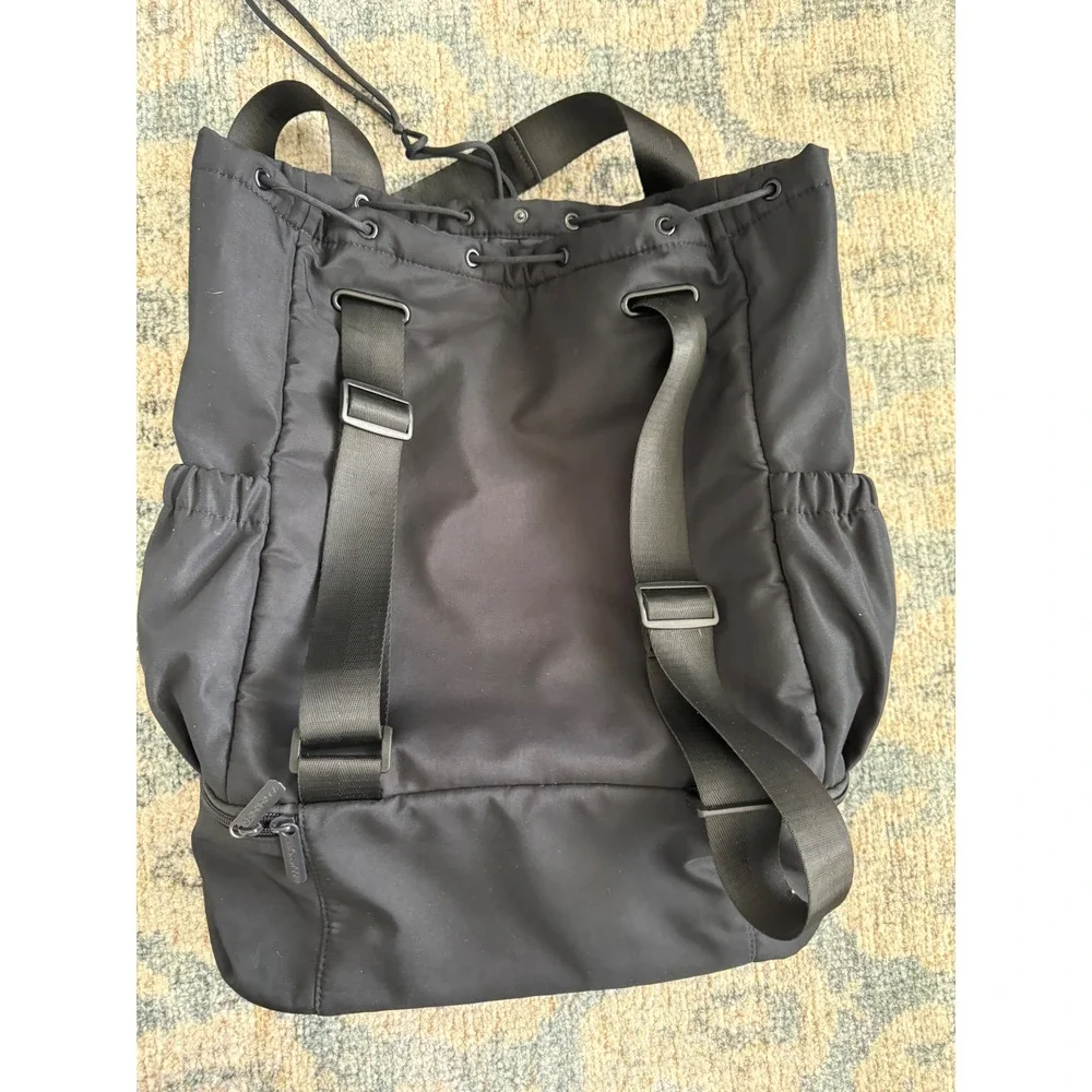 Beyond Yoga Gym‎ Backpack Pristine Condition